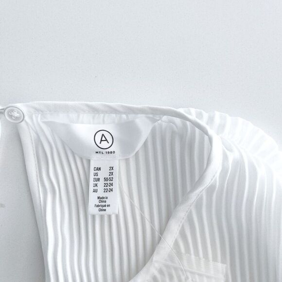 A MTL 1980 Womens Textured Pleated Keyhole Back Long Sleeve Blouse White 2X - Picture 3 of 10